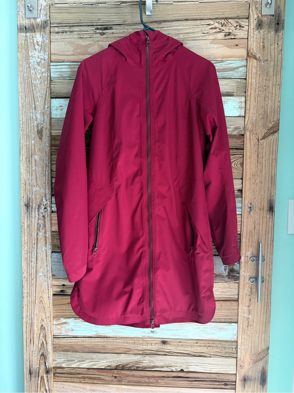 Lululemon Rain Rebel Jacket Size 4 Burgundy / Deep Red Hooded Raincoat